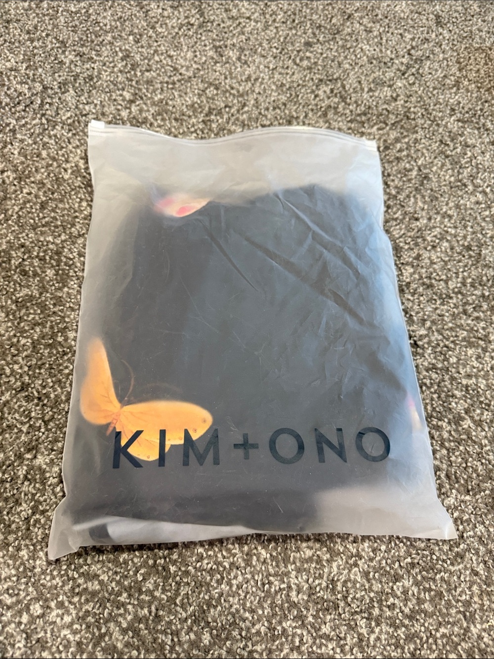 Kim + Ono Brand New Robe - Picture 2 of 4